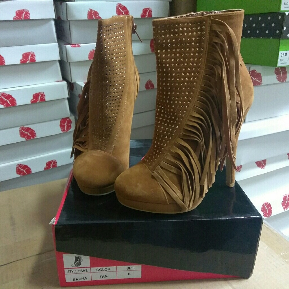 Alba heels